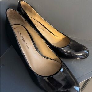 ANTONIO MELANI Shiny Black Pumps